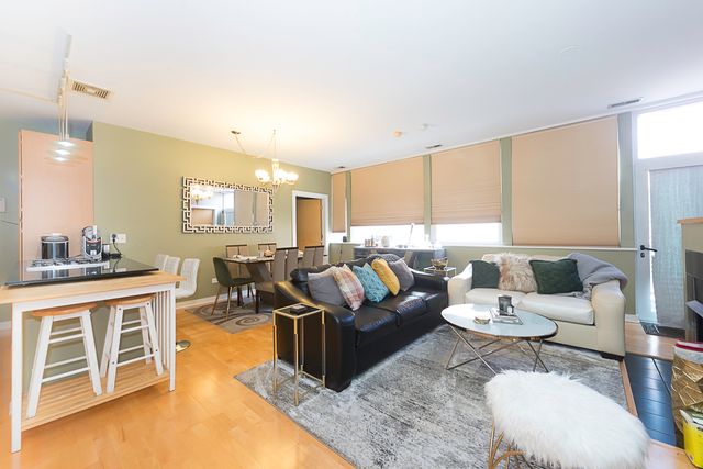 1621 S Halsted Street 405, Chicago, IL 60608