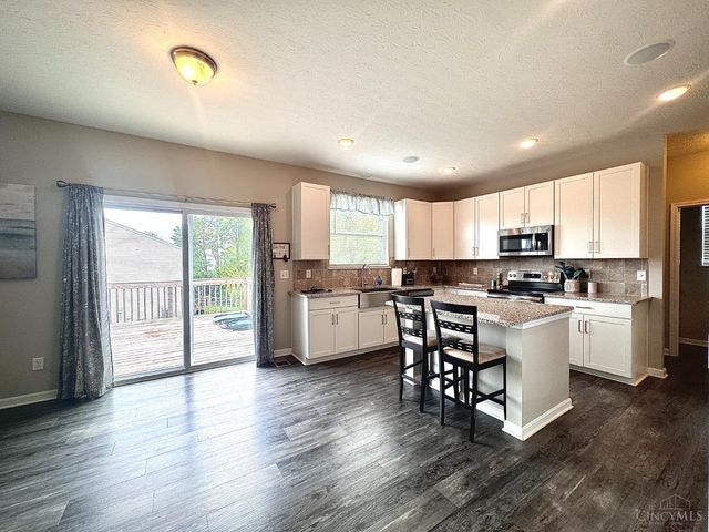 1021 Golden Oak Drive, Hamilton, OH 45013