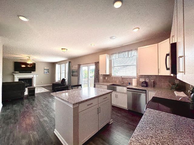 1021 Golden Oak Drive, Hamilton, OH 45013