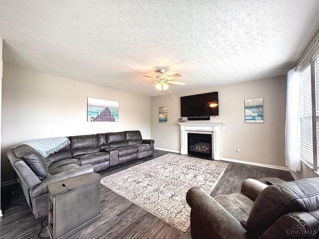 1021 Golden Oak Drive, Hamilton, OH 45013