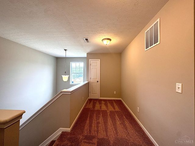 1021 Golden Oak Drive, Hamilton, OH 45013