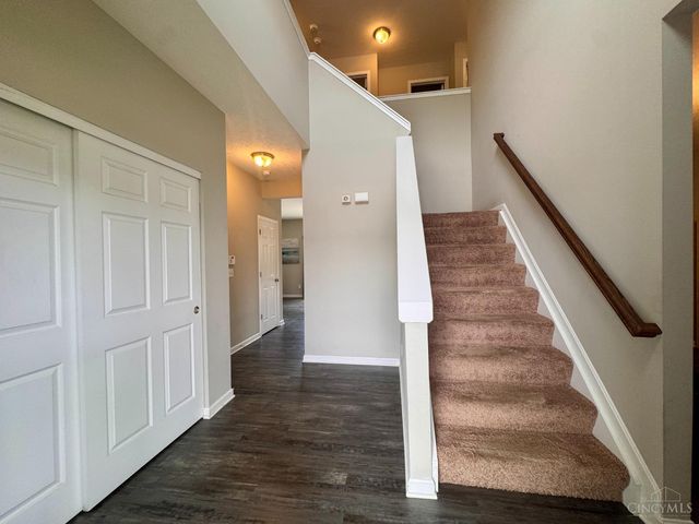1021 Golden Oak Drive, Hamilton, OH 45013