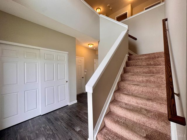 1021 Golden Oak Drive, Hamilton, OH 45013