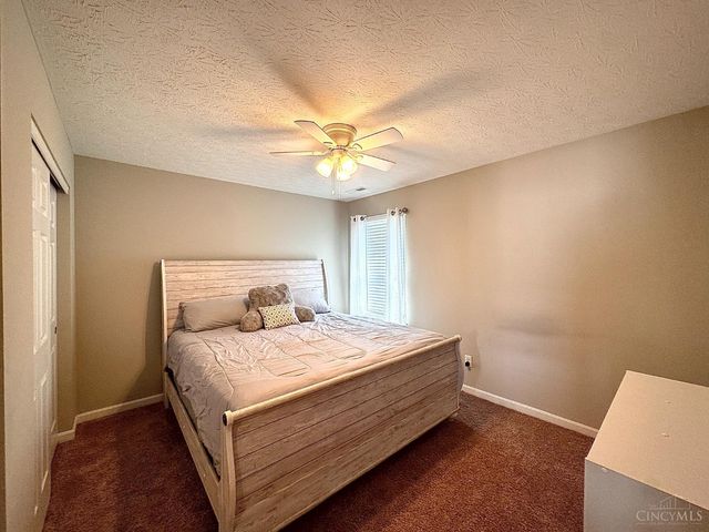1021 Golden Oak Drive, Hamilton, OH 45013
