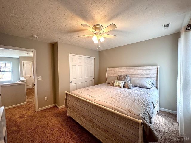 1021 Golden Oak Drive, Hamilton, OH 45013