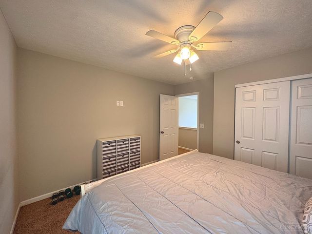 1021 Golden Oak Drive, Hamilton, OH 45013