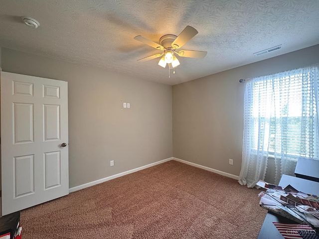 1021 Golden Oak Drive, Hamilton, OH 45013