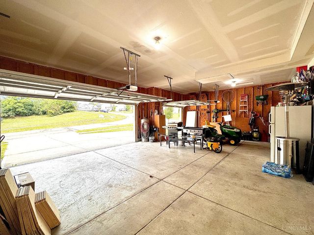 1021 Golden Oak Drive, Hamilton, OH 45013