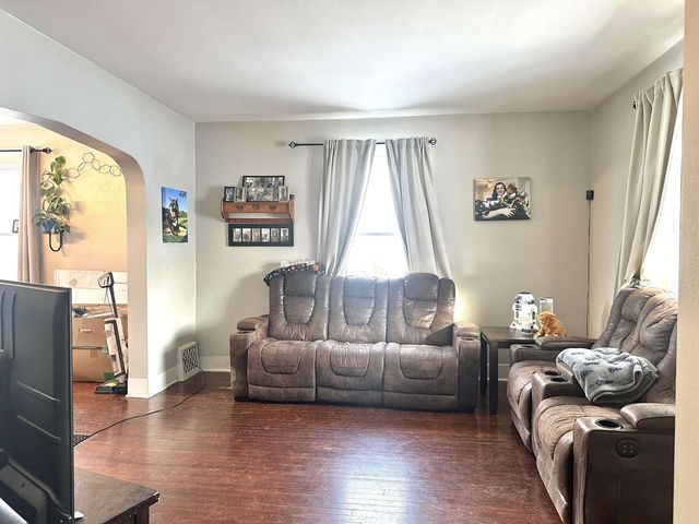 306 N HUBBARD STREET, Horicon, WI 53032