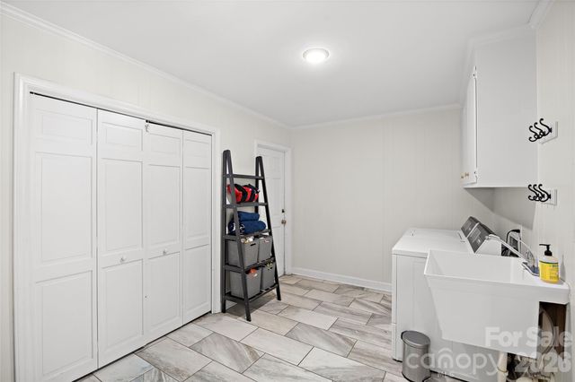 2726 Wamath Drive, Charlotte, NC 28210