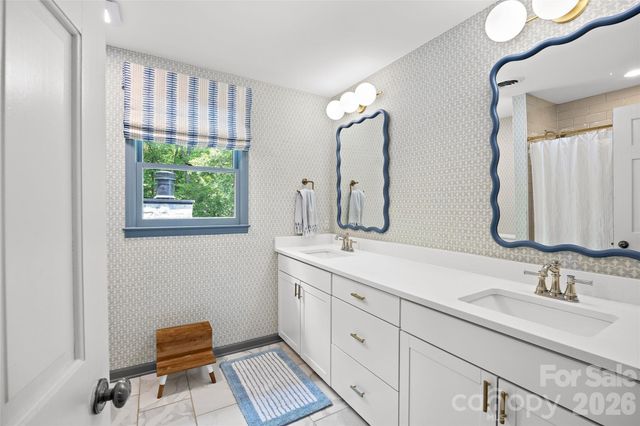 2726 Wamath Drive, Charlotte, NC 28210