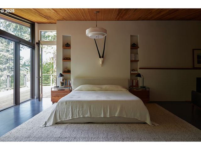 499 Nw SKYLINE Blvd, Portland, OR 97229