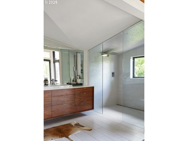 499 Nw SKYLINE Blvd, Portland, OR 97229