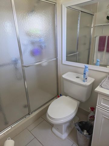 5310 Las Verdes Circle 220, Delray Beach, FL 33484