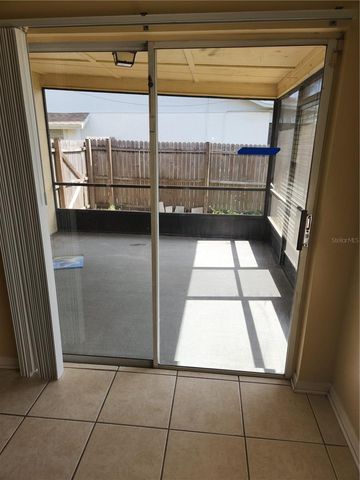 8748 HAMPDEN DRIVE, Tampa, FL 33626