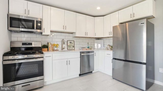 607 GREENWICH CT, Hightstown, NJ 08520