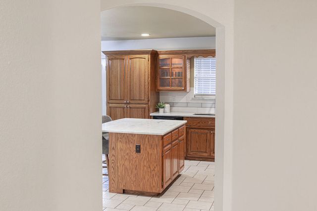 3817 S Narcissus Avenue, Broken Arrow, OK 74011