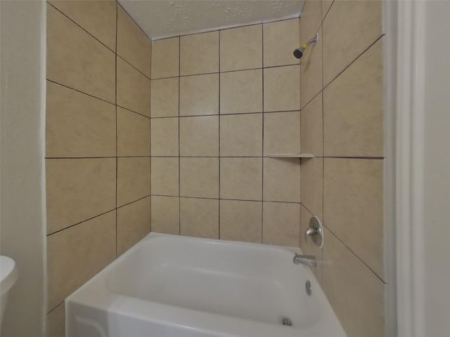 2013 Greenwood Drive, Rosenberg, TX 77471