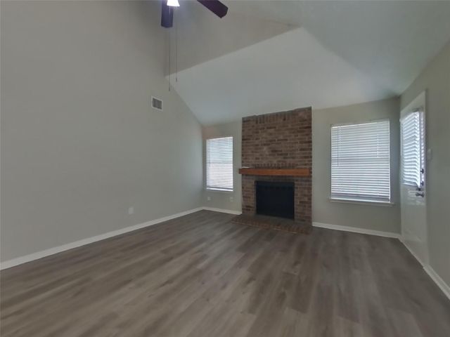 2013 Greenwood Drive, Rosenberg, TX 77471
