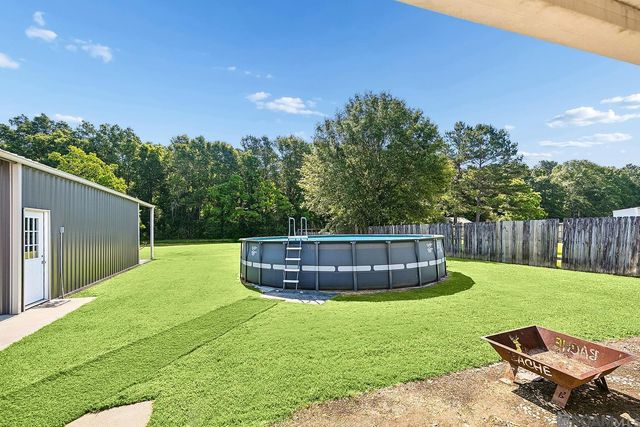 32380 Avants Rd, Walker, LA 70785
