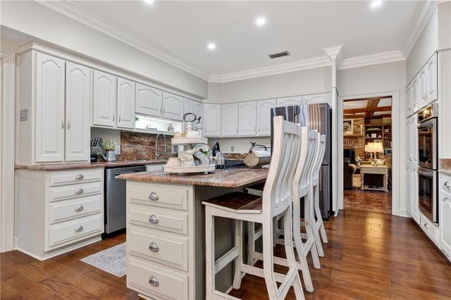 2104 Marchfield E Drive, Mobile, AL 36693