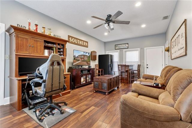 2104 Marchfield E Drive, Mobile, AL 36693