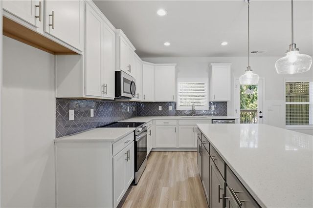 850 Glennferry Bend, Mableton, GA 30126