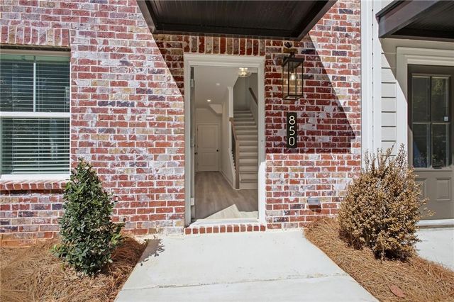 850 Glennferry Bend, Mableton, GA 30126