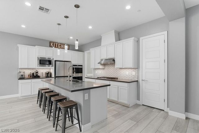 2562 Millburn Avenue, Henderson, NV 89044