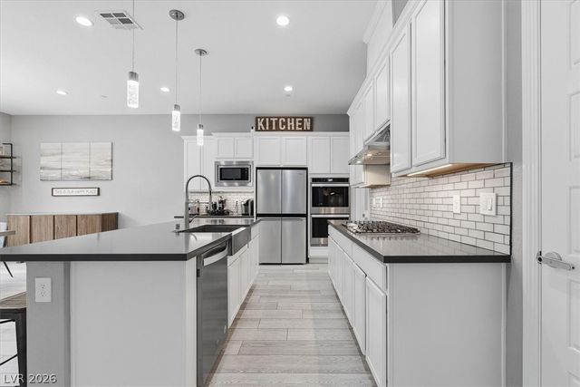 2562 Millburn Avenue, Henderson, NV 89044