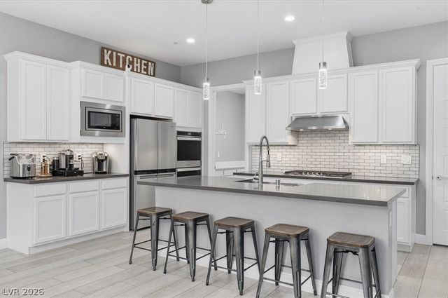 2562 Millburn Avenue, Henderson, NV 89044