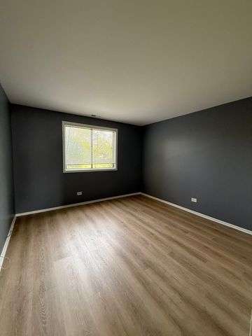 1466 E Ports O' Call Drive PE, Palatine, IL 60074