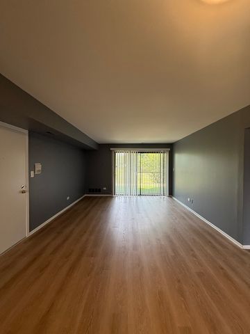 1466 E Ports O' Call Drive PE, Palatine, IL 60074