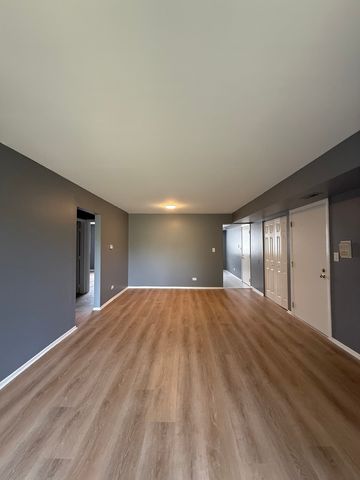 1466 E Ports O' Call Drive PE, Palatine, IL 60074