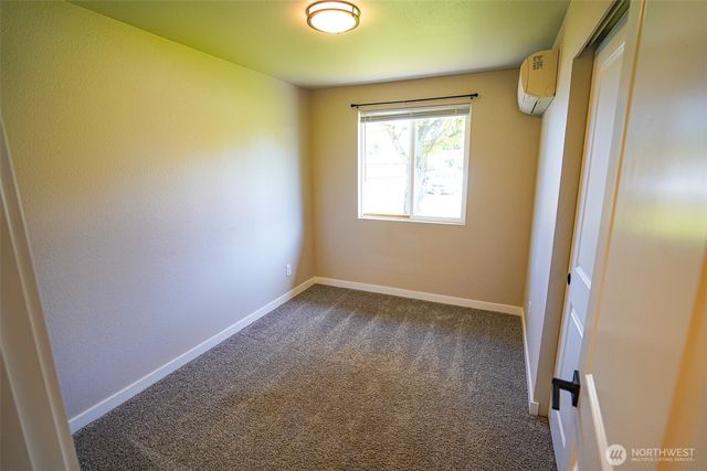 1930 SE Diamond Place, Port Orchard, WA 98366