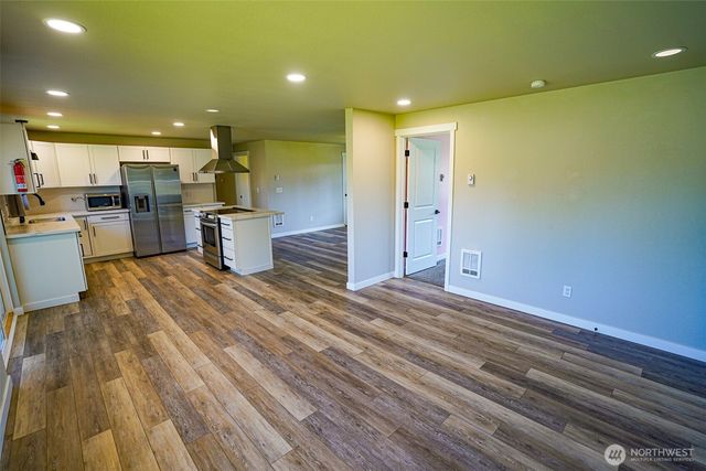 1930 SE Diamond Place, Port Orchard, WA 98366