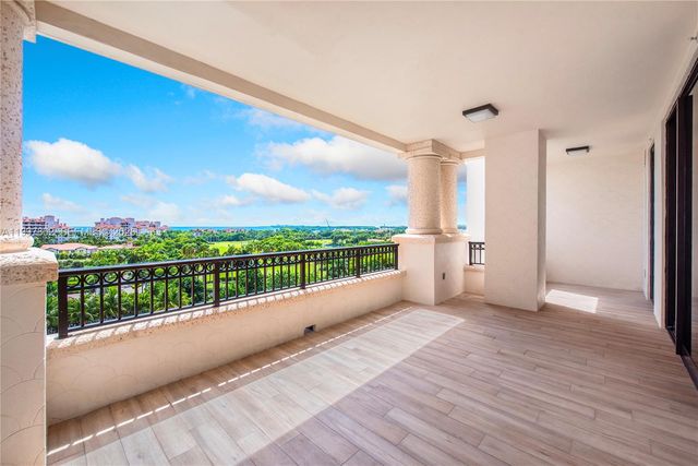 6882 Fisher Island Dr 6882, Miami Beach, FL 33109