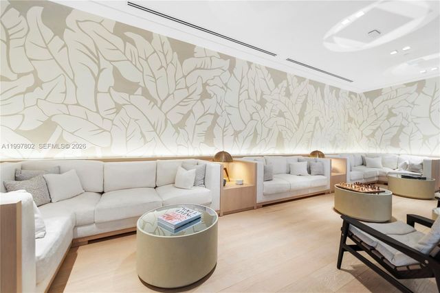 6882 Fisher Island Dr 6882, Miami Beach, FL 33109