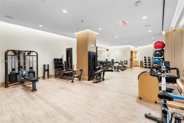 6882 Fisher Island Dr 6882, Miami Beach, FL 33109