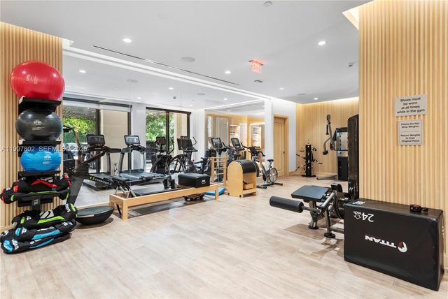 6882 Fisher Island Dr 6882, Miami Beach, FL 33109
