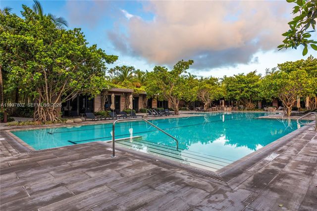 6882 Fisher Island Dr 6882, Miami Beach, FL 33109