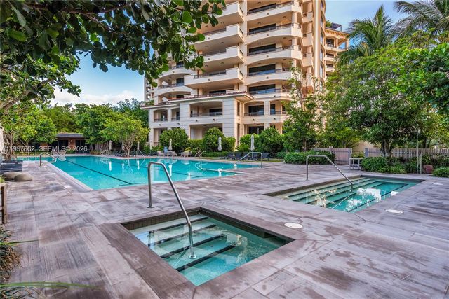 6882 Fisher Island Dr 6882, Miami Beach, FL 33109