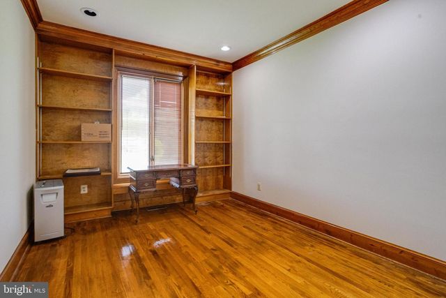 30 PINEY MEETINGHOUSE CT, Potomac, MD 20854