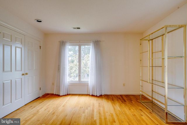 30 PINEY MEETINGHOUSE CT, Potomac, MD 20854