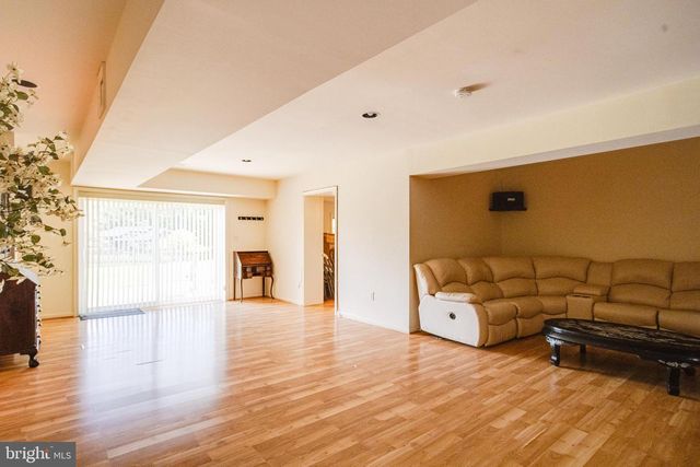 30 PINEY MEETINGHOUSE CT, Potomac, MD 20854