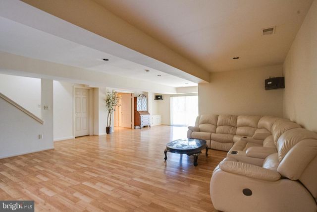 30 PINEY MEETINGHOUSE CT, Potomac, MD 20854