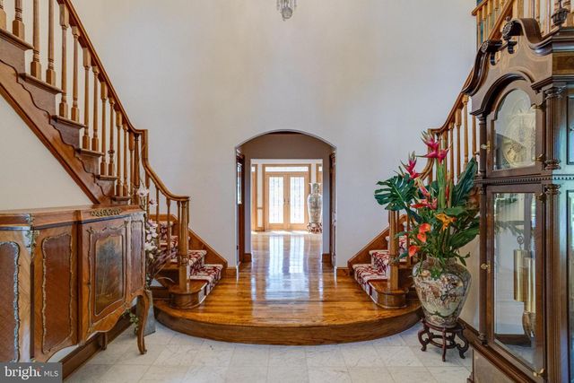 30 PINEY MEETINGHOUSE CT, Potomac, MD 20854
