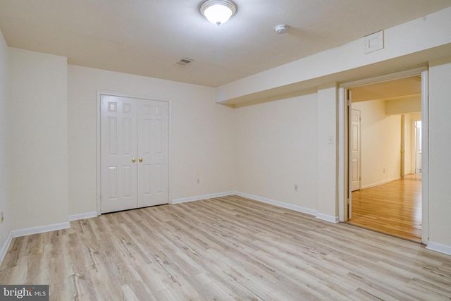 30 PINEY MEETINGHOUSE CT, Potomac, MD 20854