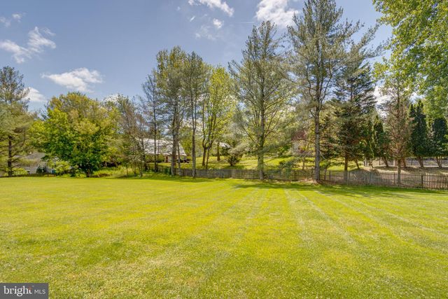 30 PINEY MEETINGHOUSE CT, Potomac, MD 20854