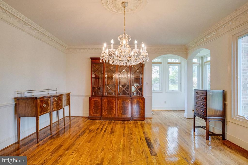 Image 18 of property listing at 30 PINEY MEETINGHOUSE CT, Potomac, MD 20854